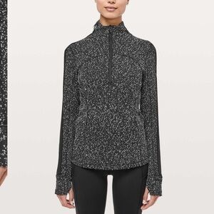 Lululemon Run Briskly 1/2 Zip
Magnetized Jacquard Black White / Black Size 6